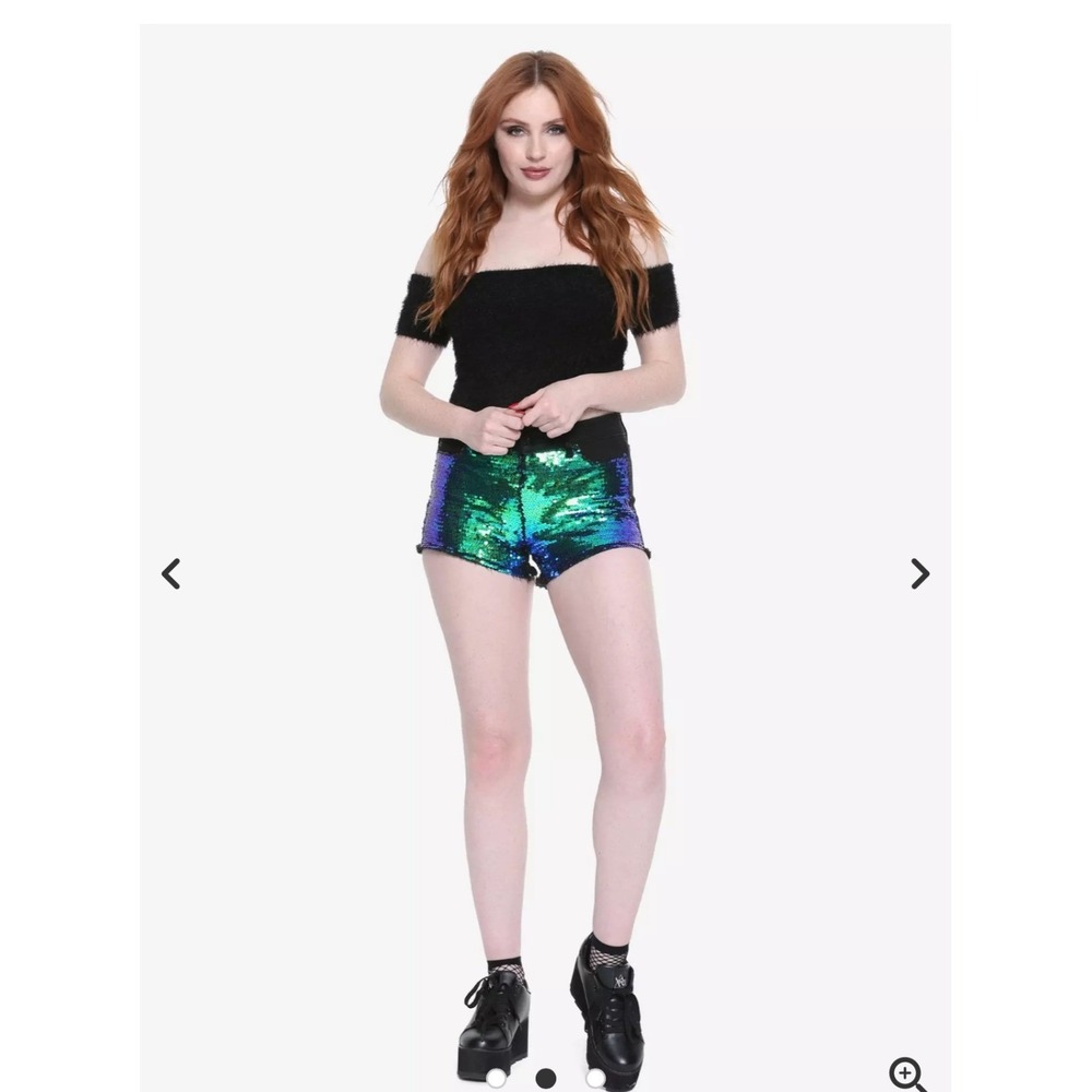 Blackheart Mermaid‎ Sequin Low Rise Denim Shorts Green Blue Iridescent Size 9